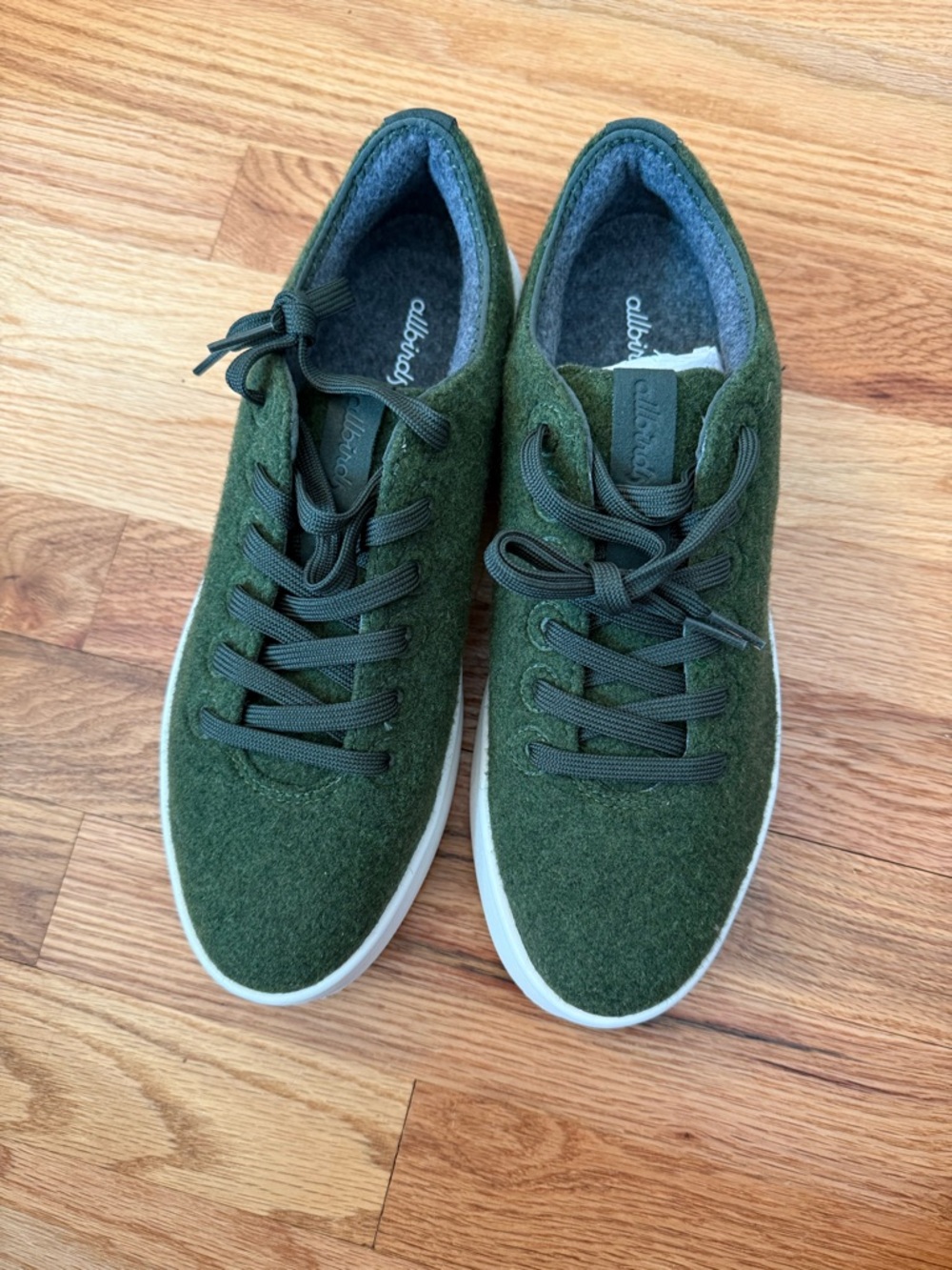 NWOT with shoe wrapping Allbirds men’s wool cruiser forest green size M9